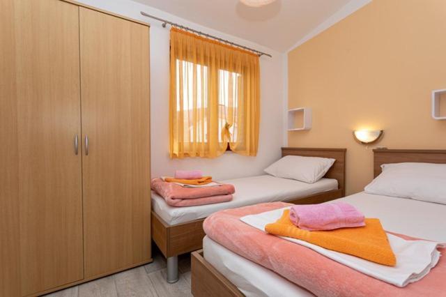 Apartments Marinko Baška Buitenkant foto
